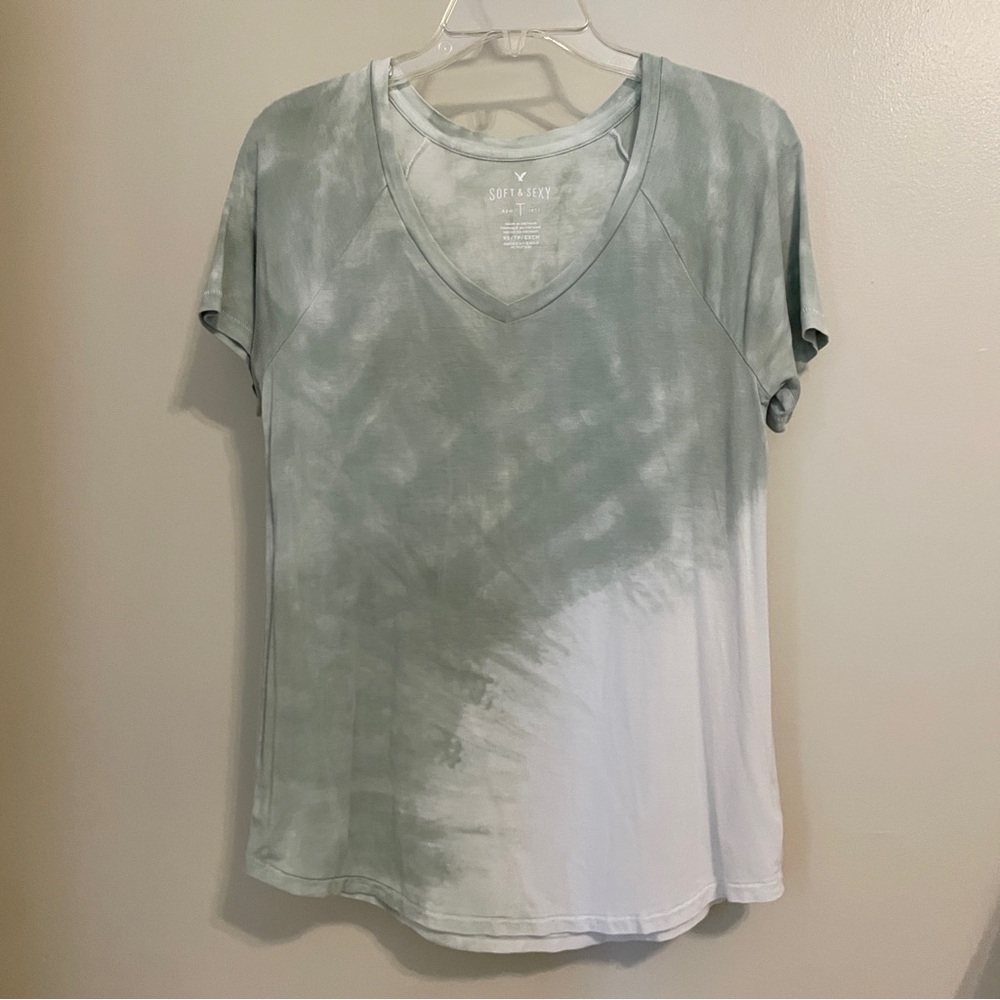 American Eagle Outfitters V-Neck Tie-Dye Tee - Green and White
